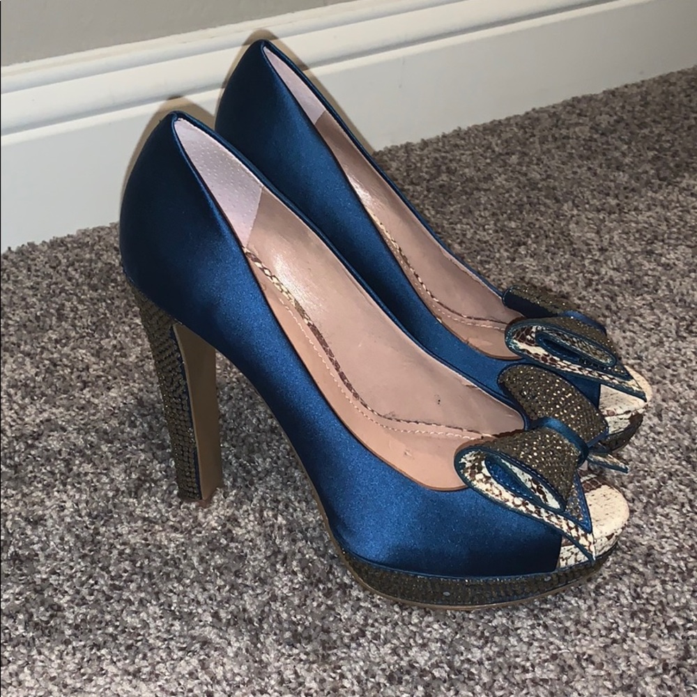 Vince Camuto Heels
